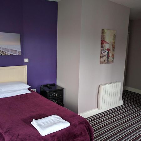 Galway Arms Inn Bagian luar foto