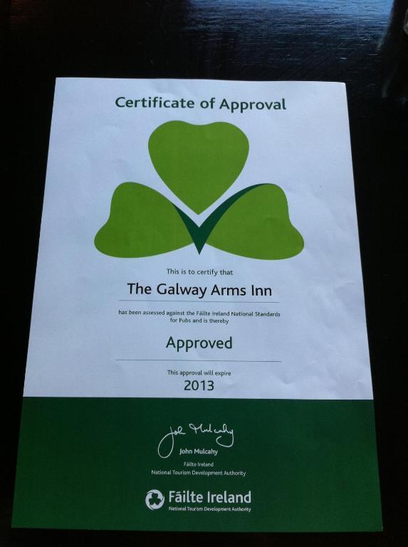 Galway Arms Inn Bagian luar foto