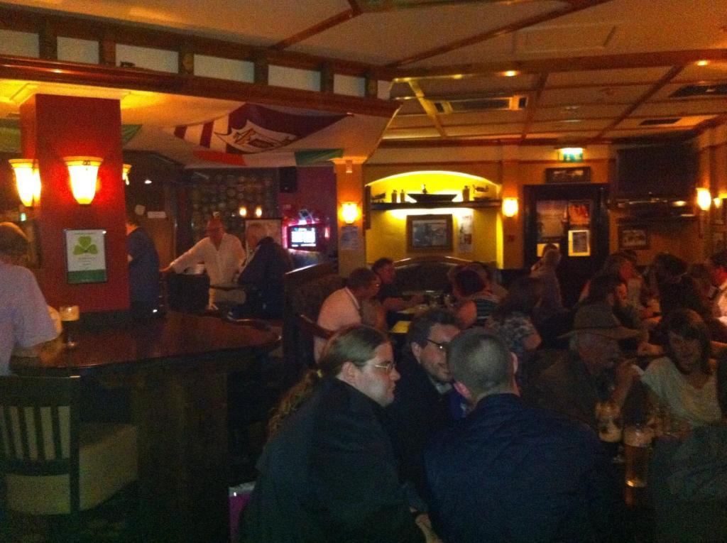 Galway Arms Inn Bagian luar foto