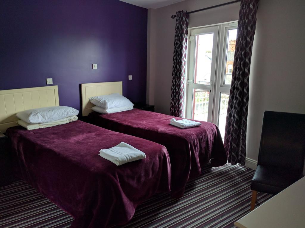 Galway Arms Inn Bagian luar foto
