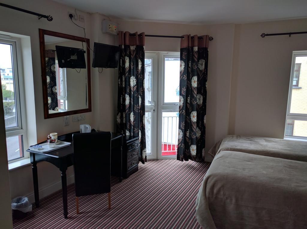 Galway Arms Inn Bagian luar foto